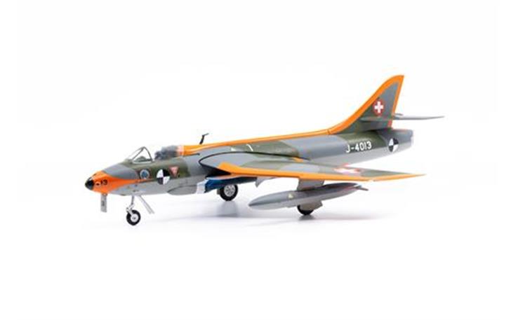 ACE 001210 Hunter Mk58 GRD J-4013 1/72
