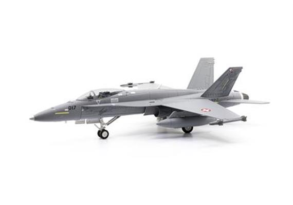 ACE 001804 F/A-18C Hornet Falcons Staffel 17 J-501 1/72