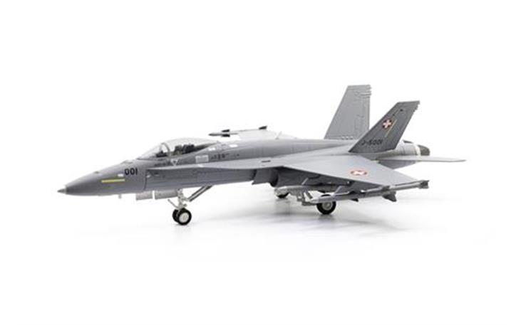 ACE 001805 F/A-18C Hornet J-5001 1/72