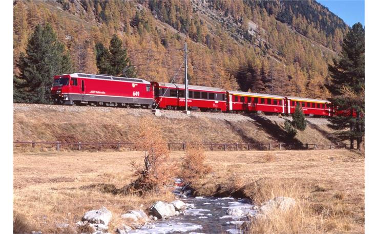 Bemo 1259109 RhB Ge 4/4 III 649 Universallok "Lavin", H0m