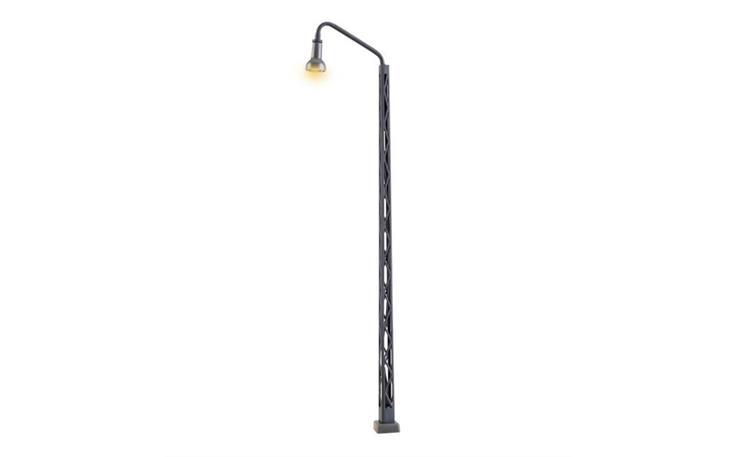 H0 Gittermastleuchte mit Kontaktstecksockel, LED warmweiss