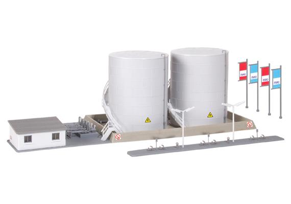 Kibri 37467 Zwei Hochtanks Miro mit Bürogebäude und Abfüllanlage Spur N