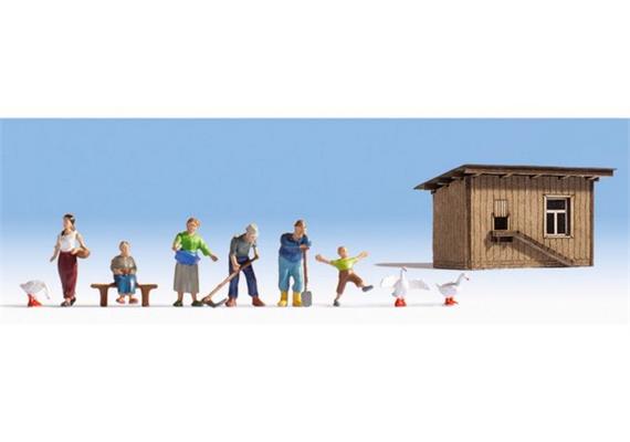 Noch 12040 Auf dem Bauernhof - inkl. Laser-Cut Gebäude und 9 Figuren