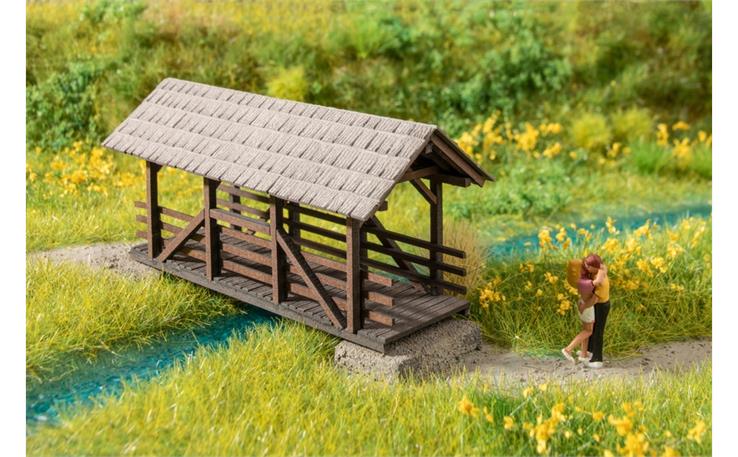 Noch 14372 L-C Überdachte Fußgänger-Brücke