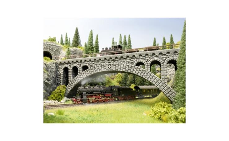 Noch 58671 Rhône-Viadukt Schmalspur