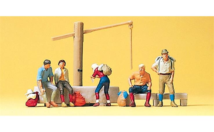 Preiser 10441 Rastende am Dorfbrunnen