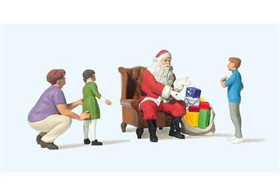 Preiser 10763 Weihnachtsmann im Sessel. Mutter mit Kindern