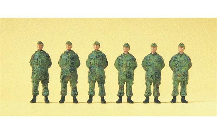 Preiser 16842 Soldaten stehend. Feldmütze. Set mit 6 Figuren